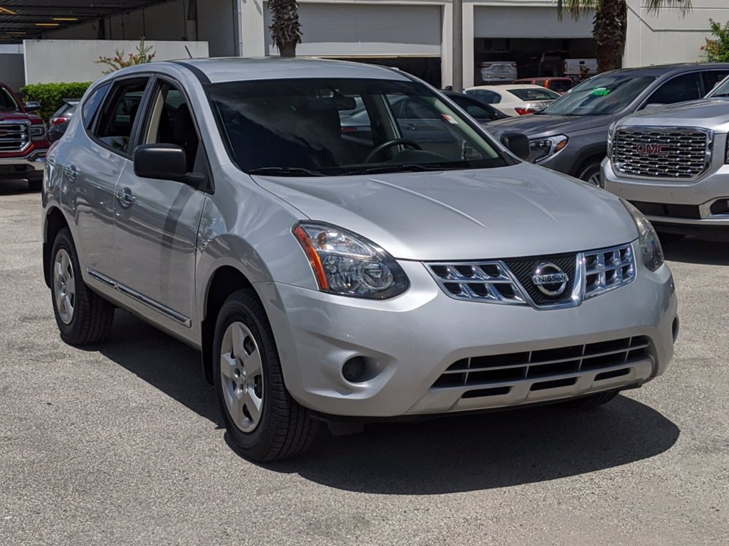 Nissan rogue select